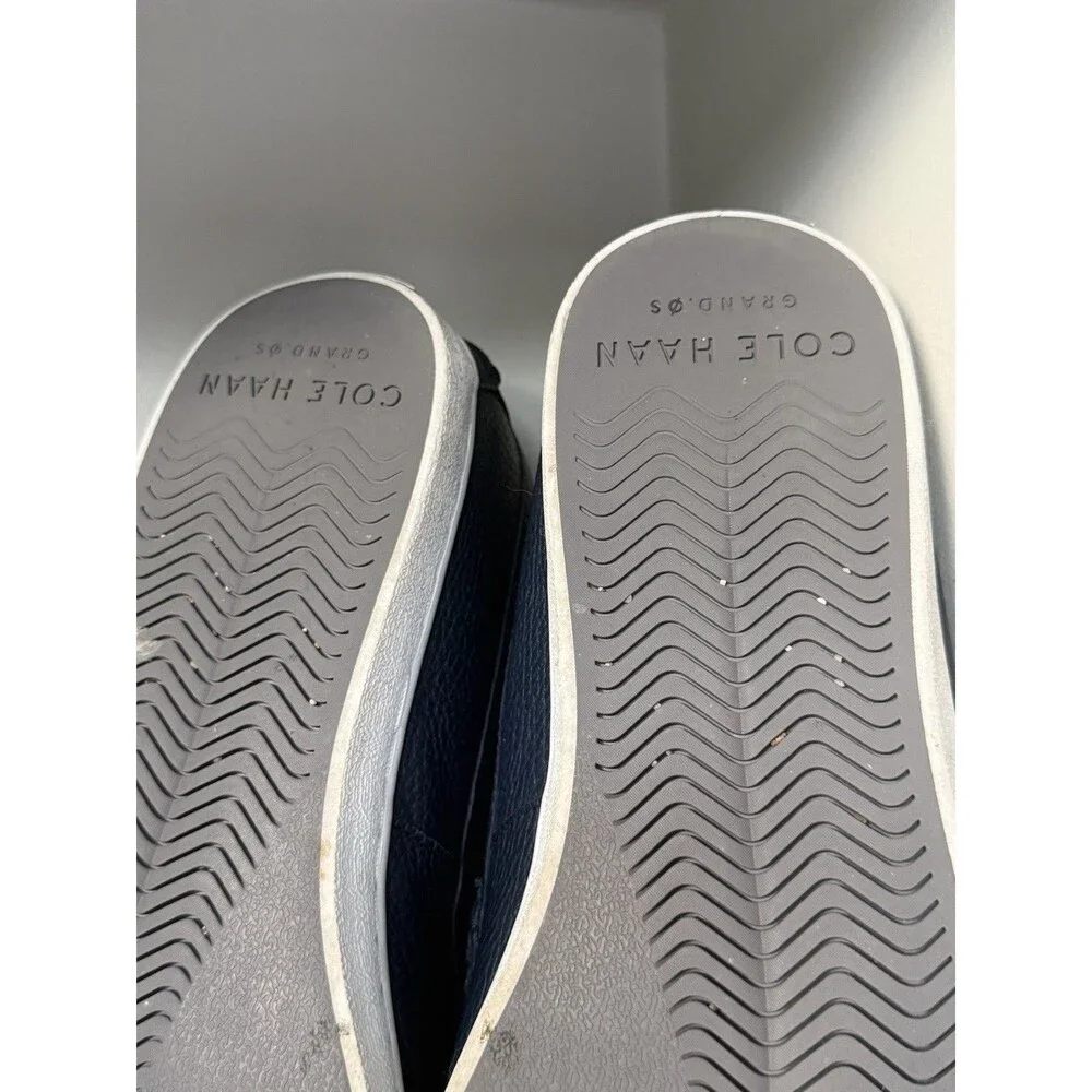 Cole Haan Maine Pinch Navy Loafers with White Trim Size 12 Leather